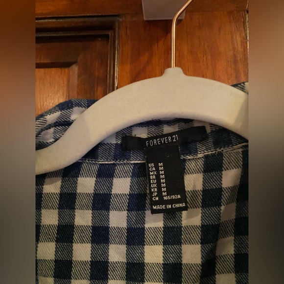 Forever21 100% Cotton Flannel Button-Down Shirt Navy Blue Checkered Plaid Medium - Picture 4 of 5